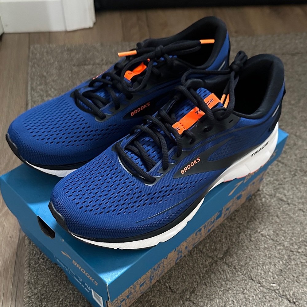 Brooks Trace 2 Athletic Sneakers